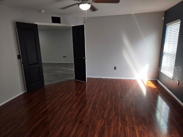 Building Photo - 2235 Lakeridge Dr