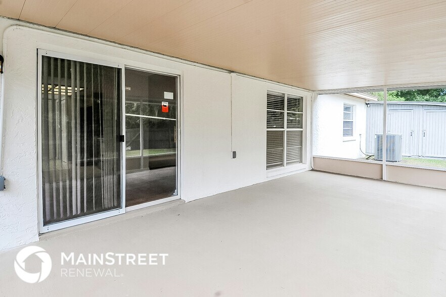 Building Photo - 4633 Cabbage Palm Dr