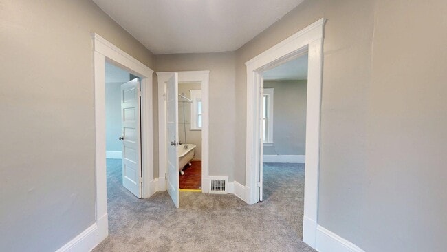 Building Photo - Cudell/West Blvd neighborhood; 4 bedroom/1 bath single family house for rent!
