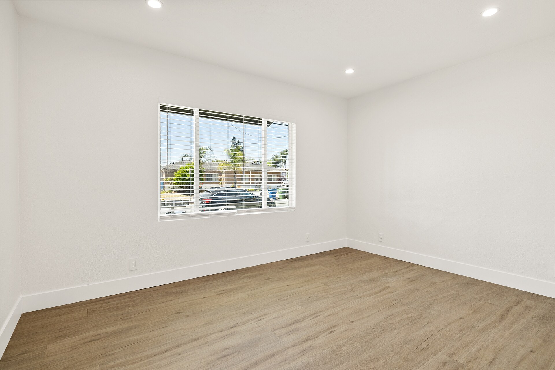 Building Photo - 7836 Claybeck Ave