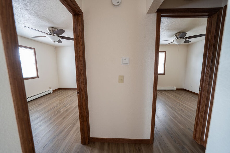 Building Photo - 3505 S West Ave