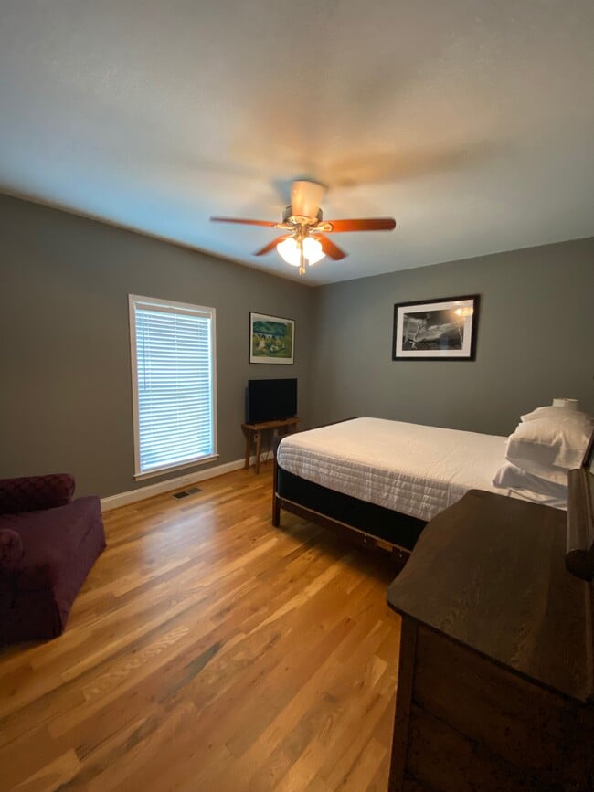 Building Photo - 149 Bowen Farm Rd