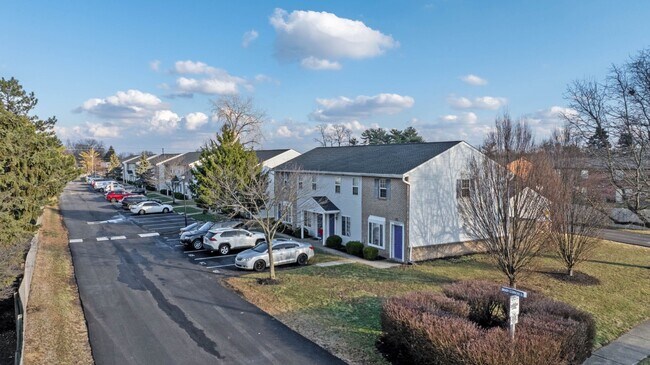 Building Photo - 2447 Brady Commons Dr