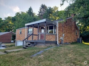 Building Photo - 315 Forliview Rd