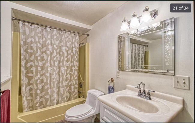 Building Photo - Enfield - 3 Bed, 2 Bath fully furnished home with a loft - $3000