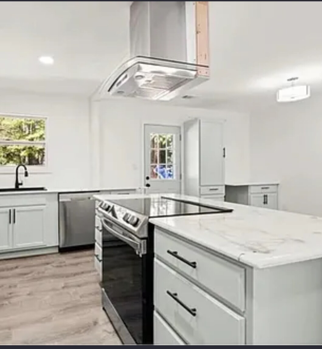 Building Photo - 29 Huling Rd