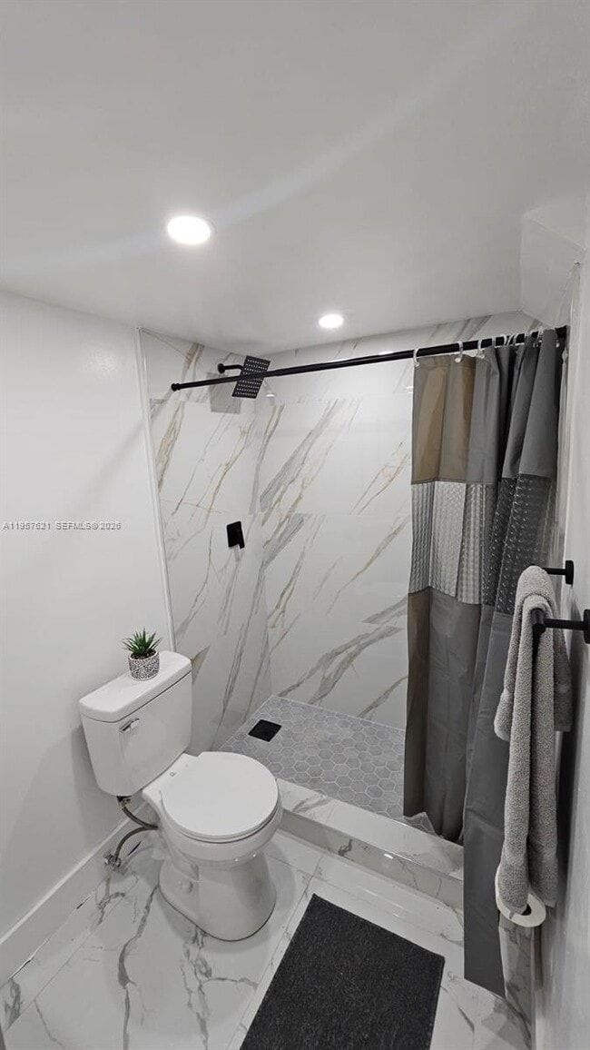 Building Photo - 7085 W Sunrise Blvd