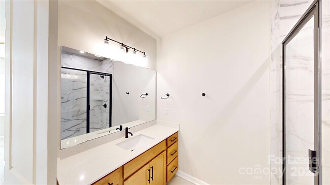 Building Photo - 509 Myrick Aly