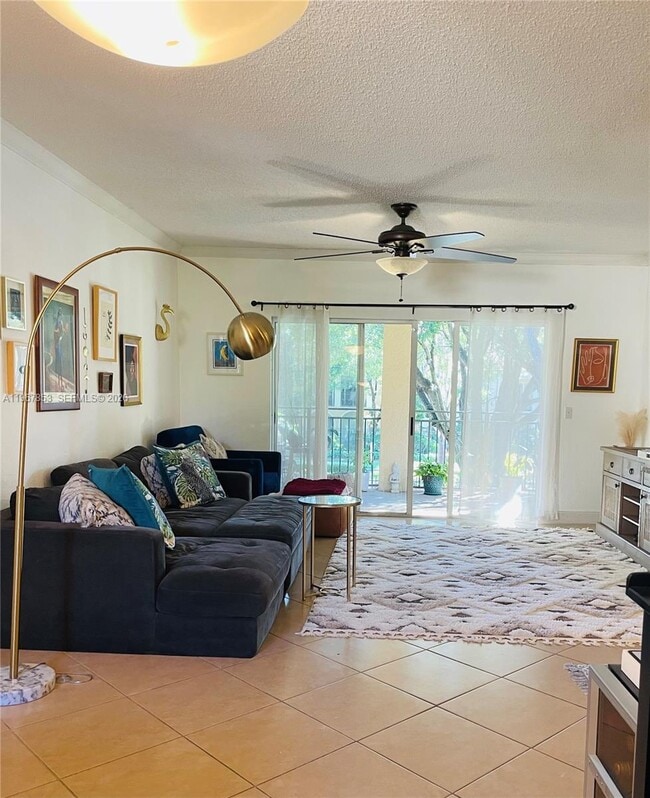 Building Photo - 2445 Centergate Dr