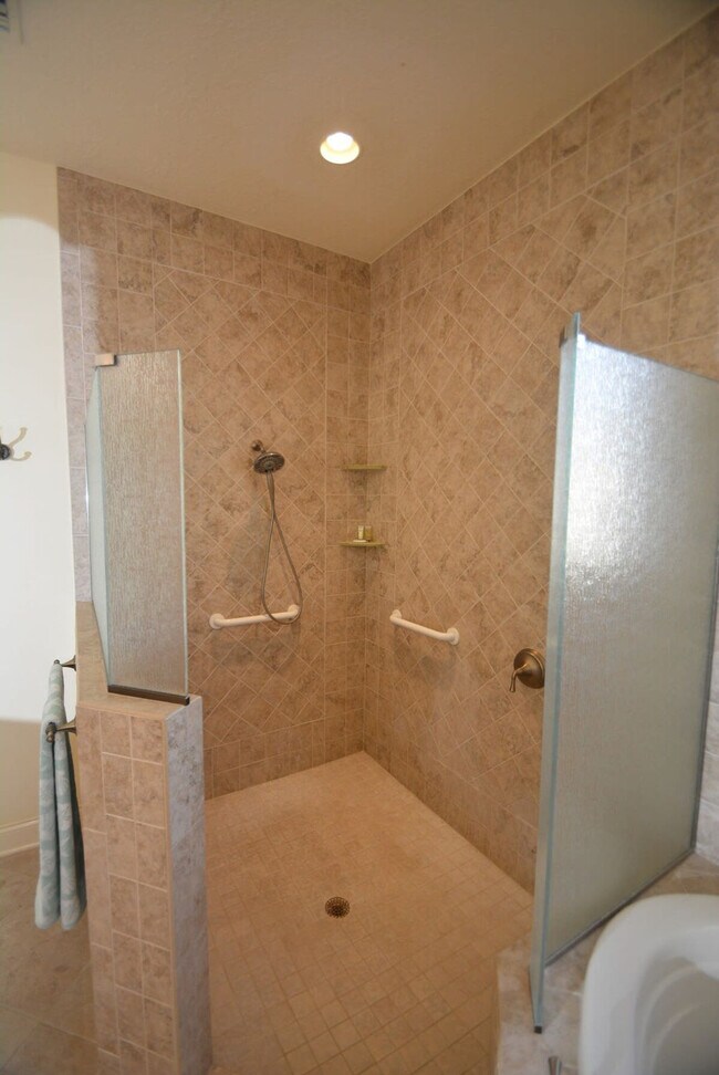 Building Photo - 58 Ocean St