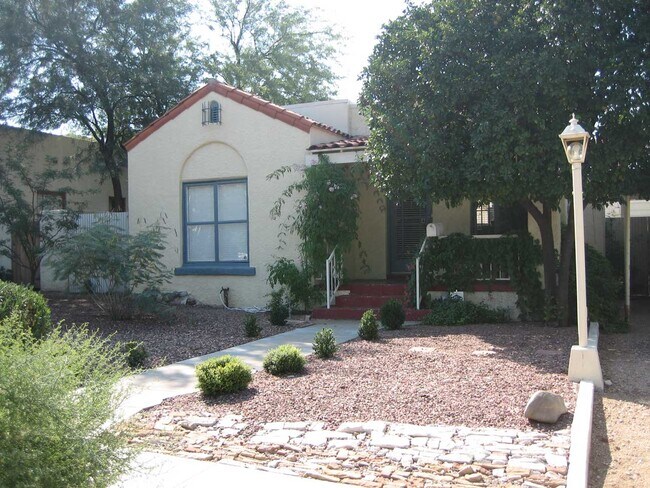 Primary Photo - 2234 E 5th St