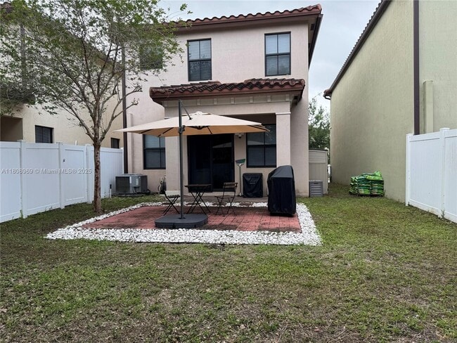 Building Photo - 4849 NW 57th Ct