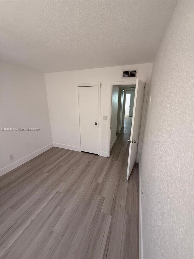 Building Photo - 2655 NW 60th Way