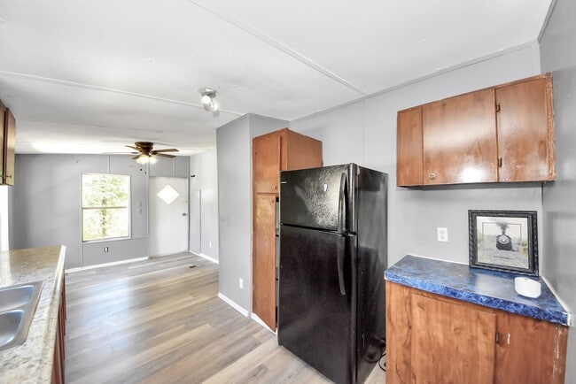 Building Photo - 14009 Rustic Ln