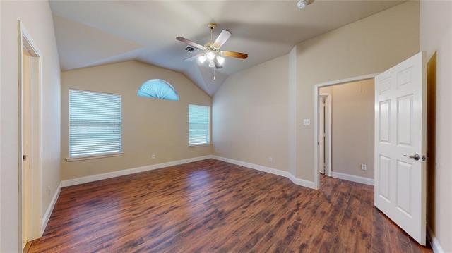 Building Photo - 7601 Maplewood Dr