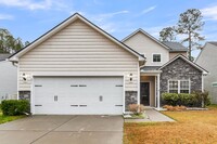 Building Photo - Bright and Spacious Home in Summerville!