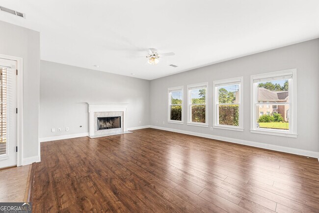 Building Photo - 969 Light House Way