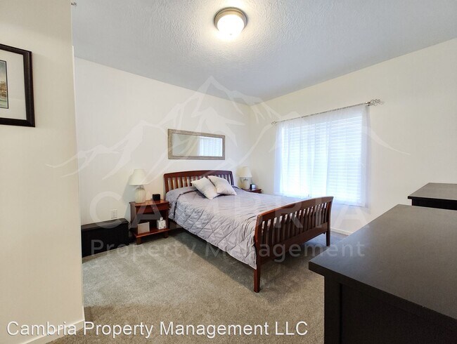 Building Photo - 2 br, 2 bath House - 4340 S Highland Drive...