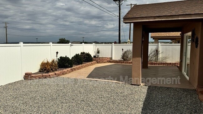 Building Photo - 605 Mesa Vista Dr