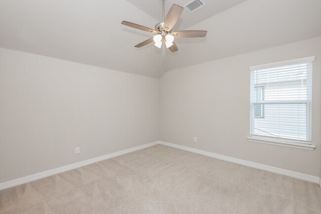 Building Photo - 2119 Stargrass Dr