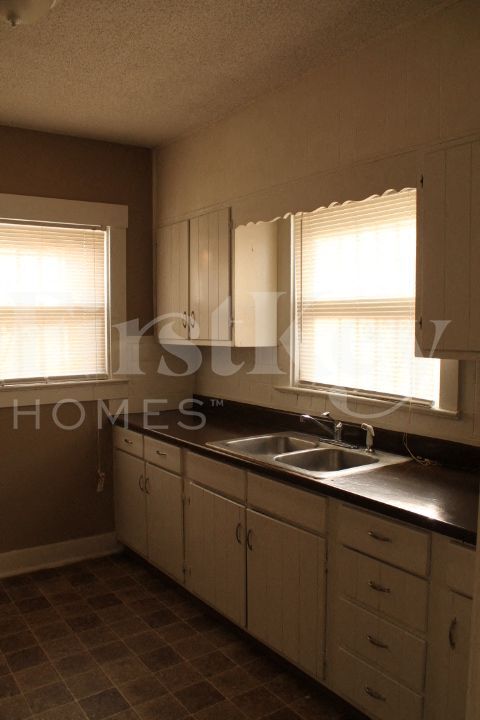 Building Photo - 2507 Quincy St