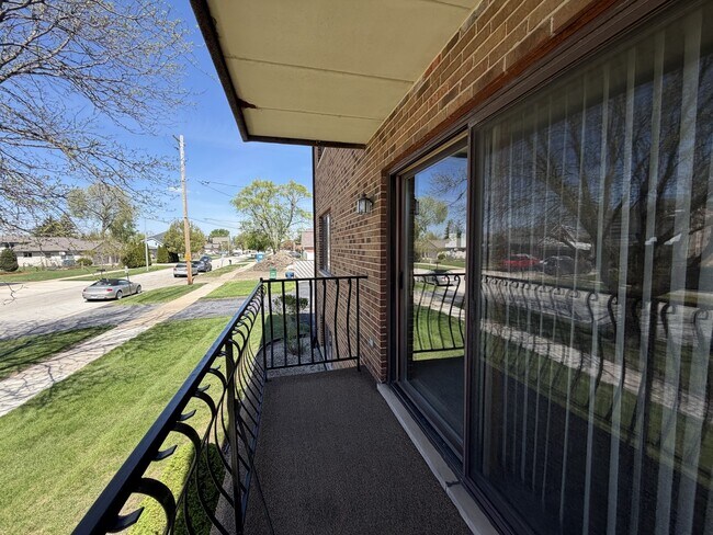 Building Photo - 8659 Meade Ave