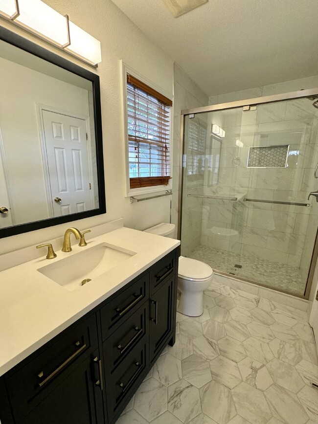 Building Photo - Fresh and Clean, Very Cute Home for Rent n...