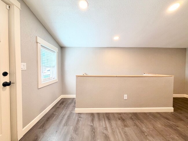 Building Photo - Lovingly Updated Home with Separate Garage, Outdoor Cat Enclosure, Finished Basement, Large Yard,...