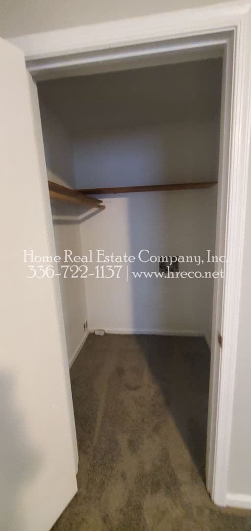 Building Photo - 3011 Broadbay Dr