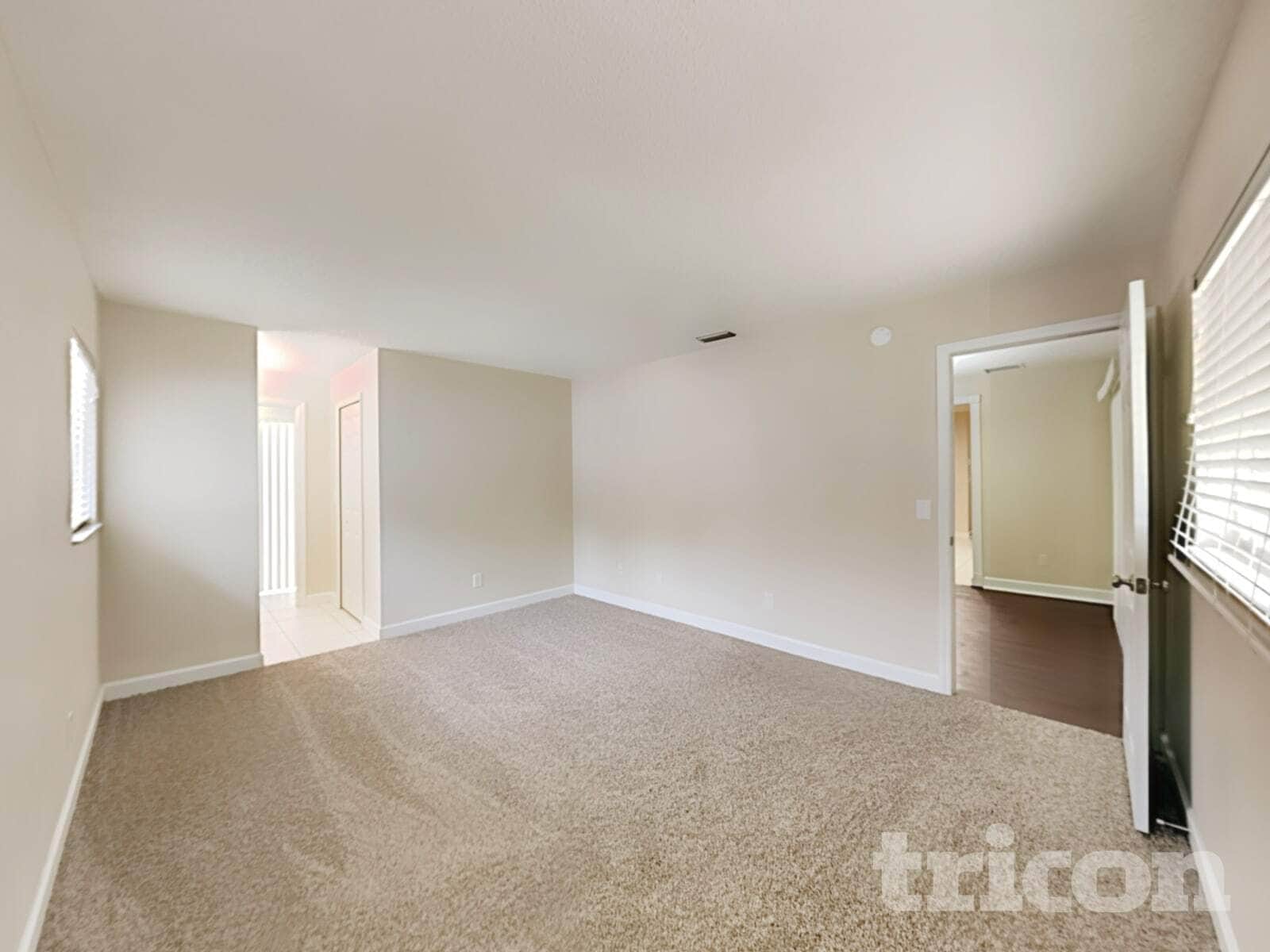 Building Photo - 260 12 League Cir