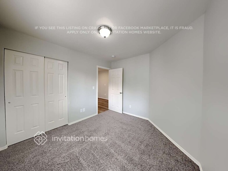 Building Photo - 1906 111th Dr SE