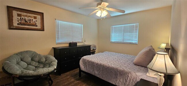 Building Photo - 1823 SE 15th St