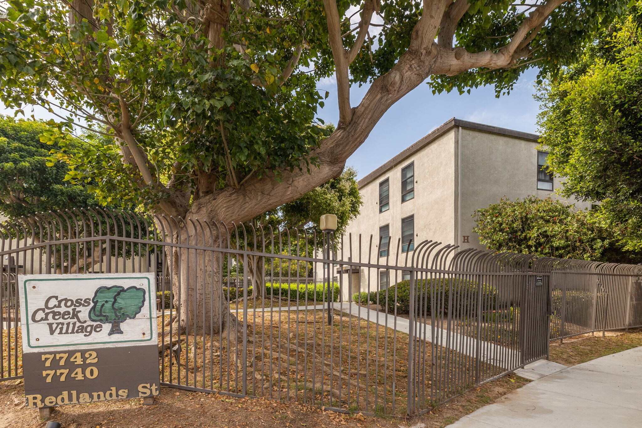 Building Photo - 7742 Redlands St
