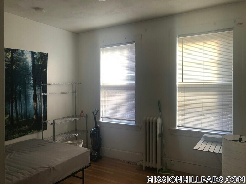 Building Photo - 55 S Huntington Ave