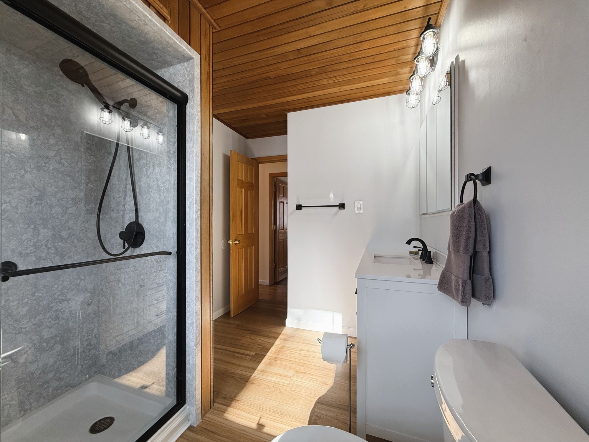 Building Photo - 37 South Ln