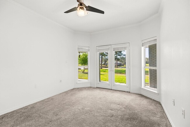 Building Photo - 83 Lake Lorraine Cir
