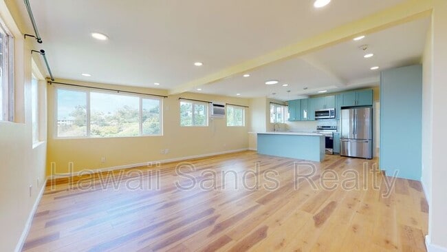 Building Photo - 1242 Mamalu St