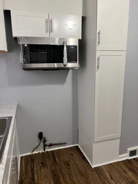 Building Photo - 1012 Louise Rd