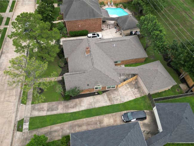 Building Photo - 3931 Bratton St