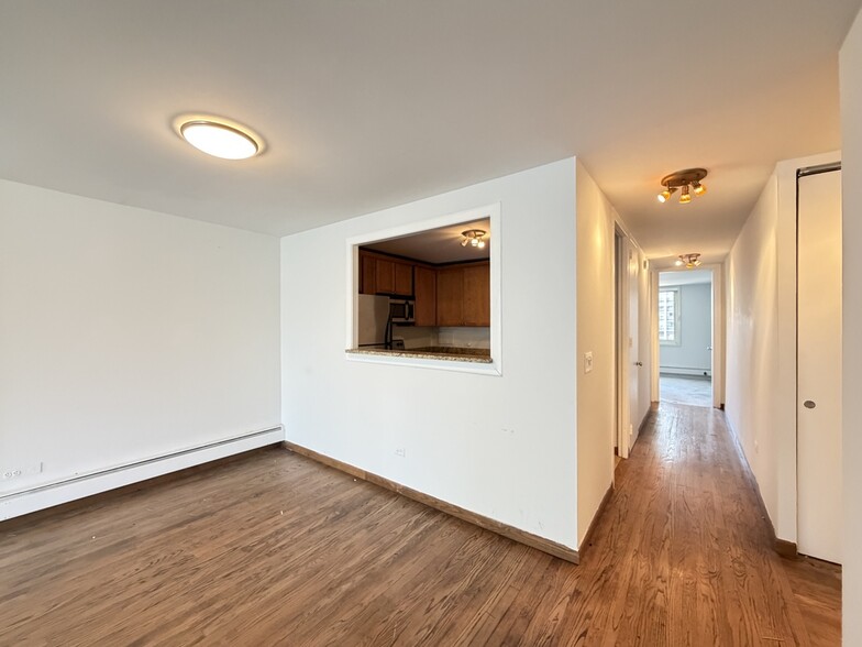 Building Photo - 1442 N Dearborn St