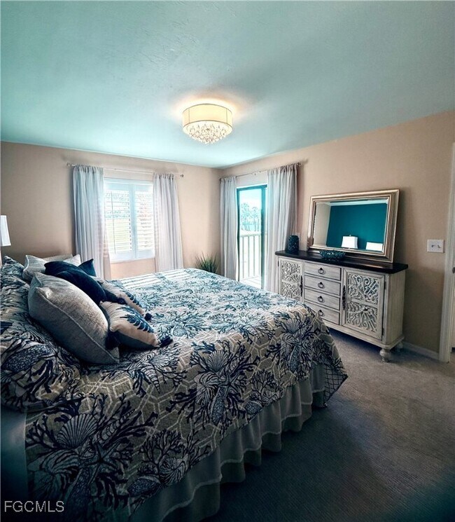 Building Photo - 12171 Kelly Sands Way