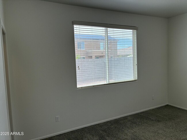 Building Photo - 11749 W Chase Ln