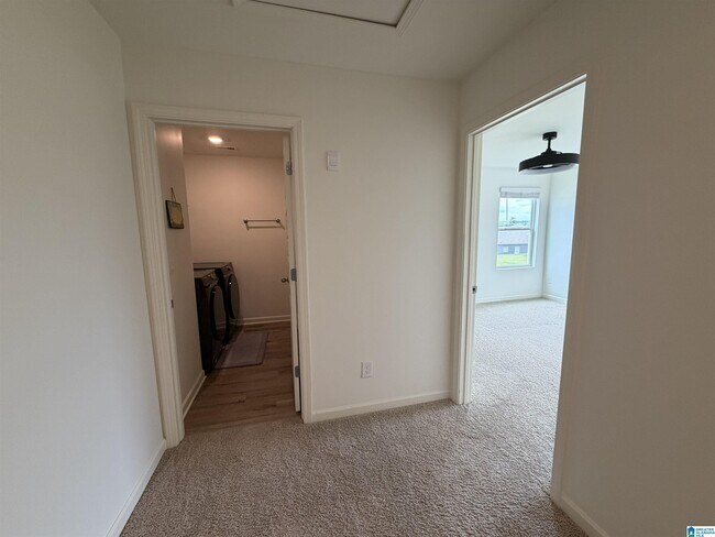 Building Photo - 2032 Lonesome Hen Ln