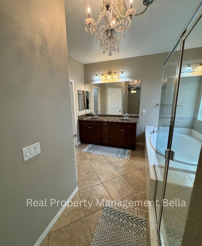 Building Photo - Stunning Single-Story Sanctuary in Menifee...