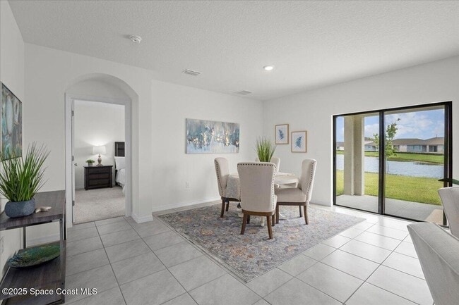 Building Photo - 1854 Capital Dr SE