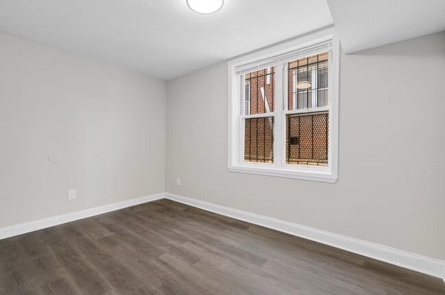Building Photo - 47 Galveston Pl SW