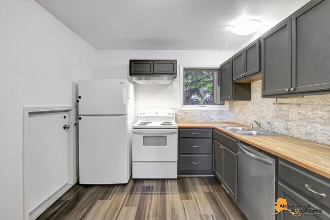 Building Photo - 12636 Silver Fox Ln