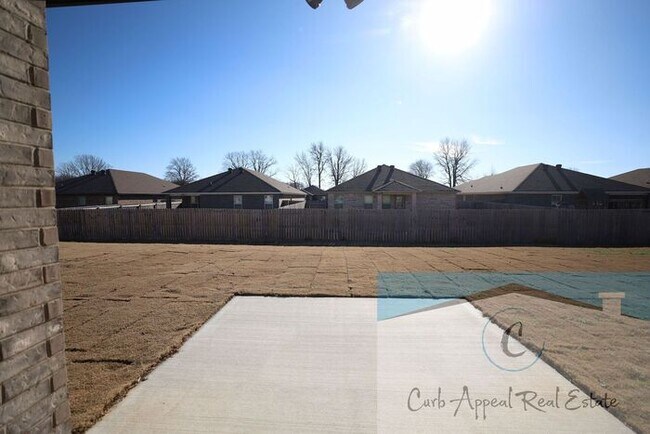 Building Photo - Move in special of $950!! Beautiful new construction 3 bed / 2 bath home in Jonesboro - Brookland...