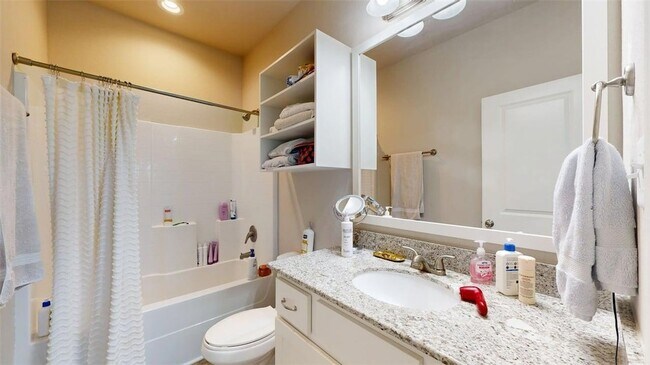 Building Photo - 2907 Papa Bear Dr