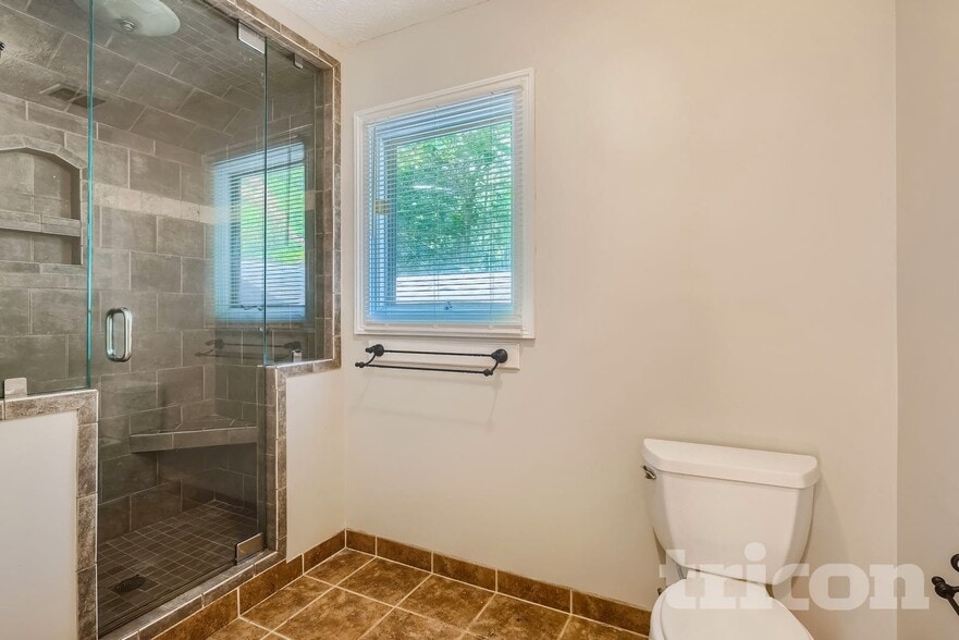 Building Photo - 105 Jennings Yard